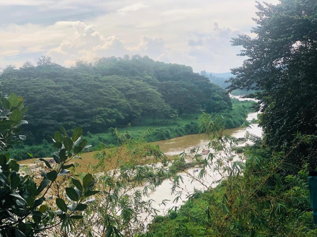 Kandy River Garden Exteriér fotografie